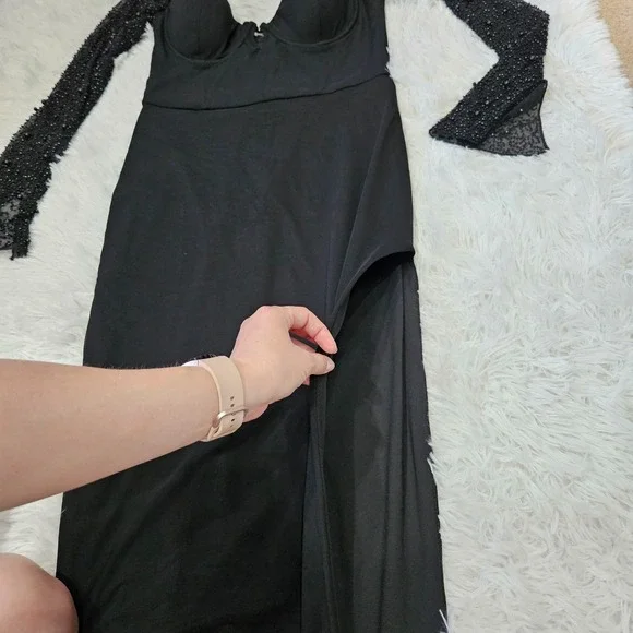 Oh Polly Women's Sz 8 Black Beaded San Marino Long Sleeve Side Slit Maxi  Dress